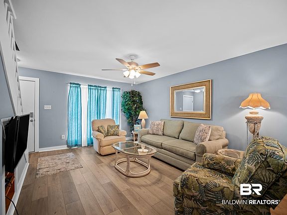 4th image of 372 E Beach Blvd #30