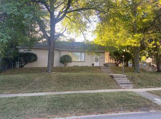 2006 Nebraska Rd, Rockford, IL 61108