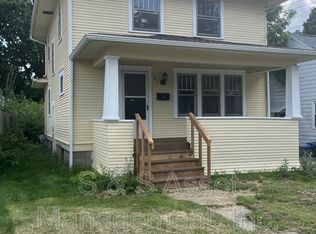 1911 Ray St, Lansing, MI 48910