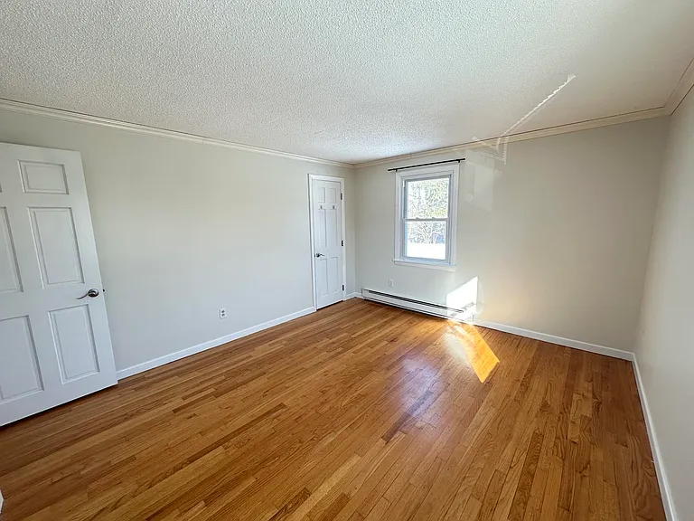 27-29 Sunnyslope Ave — Photo 11