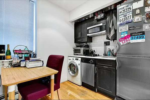 Rented by REAL New York | media 6