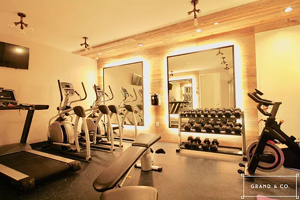 Rented by Grand & Co. | media 29