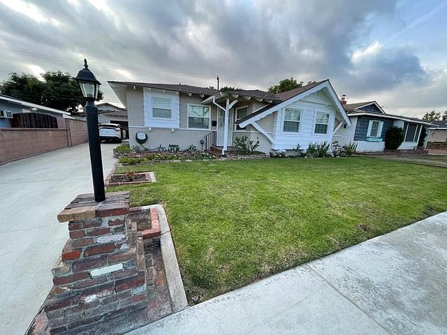 1st image of 17825 Canehill Ave