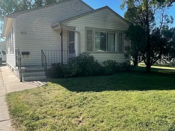 813 College Ave, Larned, KS 67550