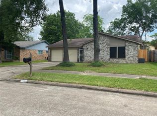 13203 Ellesmere Dr, Houston, TX 77015