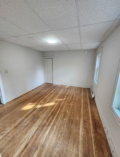 15 Tuthill Ave #B Photo 1 15 Tuthill Ave #B Photo 1