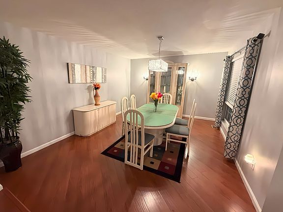 3rd image of 15472 Duxbury Way