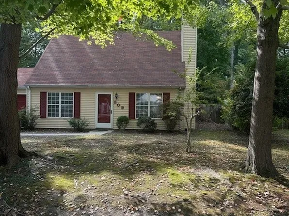 309 Shamrock Ave, Yorktown, VA 23693