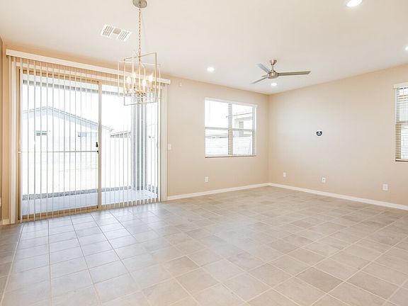 4th image of 6846 W Marguerite Ave