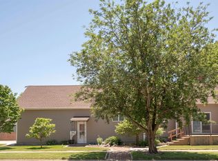 419 W Olive St, Laurens, IA 50554
