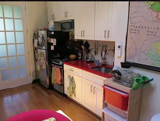 Rented by Brooklyn Group | media 8