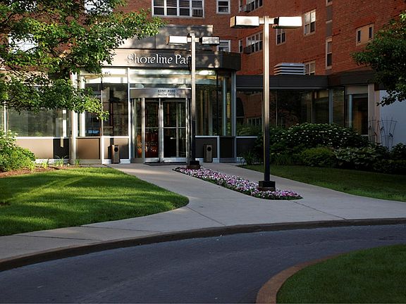 2nd image of 4970 N Marine Dr #1111