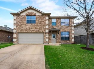 8612 Star Thistle Dr, Fort Worth, TX 76179
