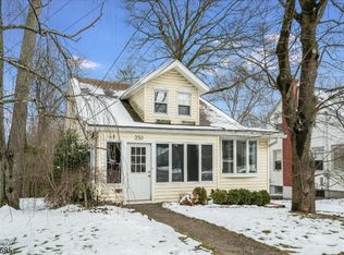 250 Kings Rd, Madison, NJ 07940