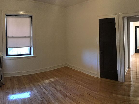 3rd image of 8300 S May St Unit 3
