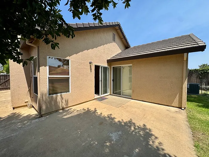 1220 Arbor Dr — Photo 25