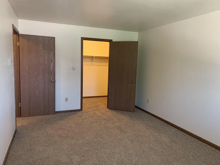 5941-5945 Joanne Dr — Photo 7