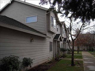 2nd image of 12318 SE Kelly St