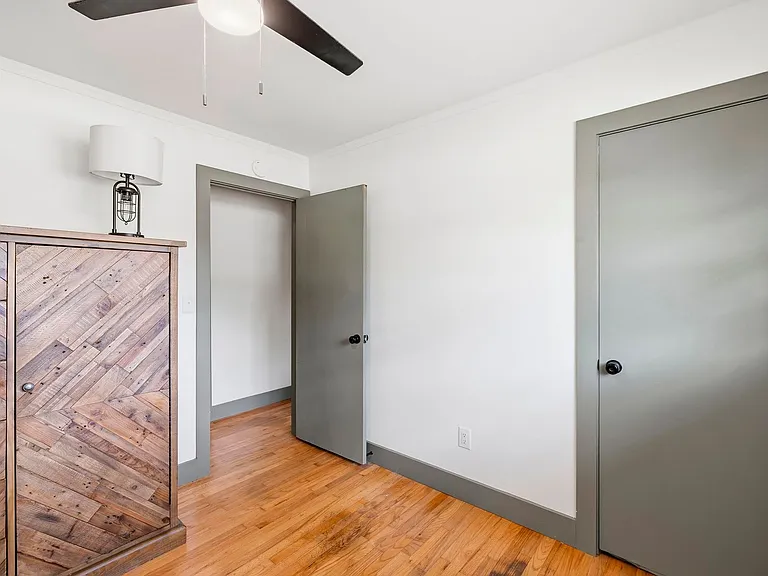 250 Morningview Dr — Photo 18