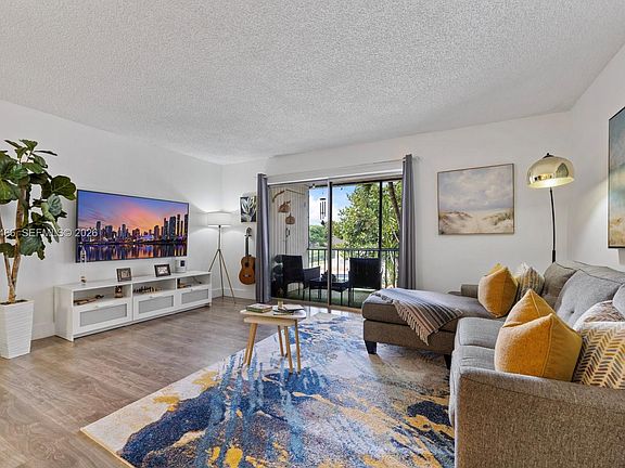 5th image of 10381 N Kendall Dr APT M8