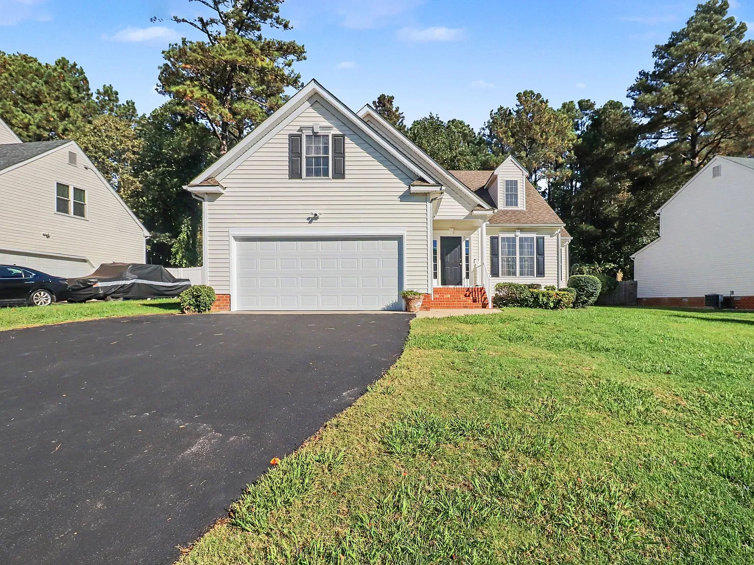 4 bed, 2471 sqft, $2,650 — Photo 3