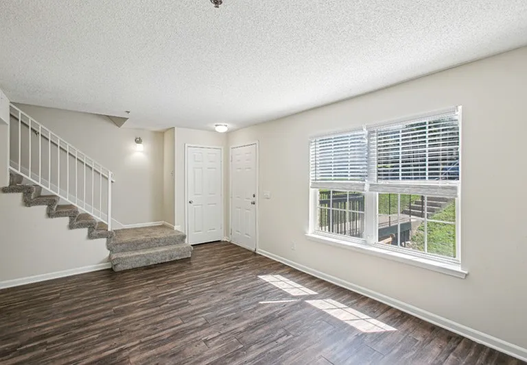SouthOaks_Classic_LivingStairs_062624_web
