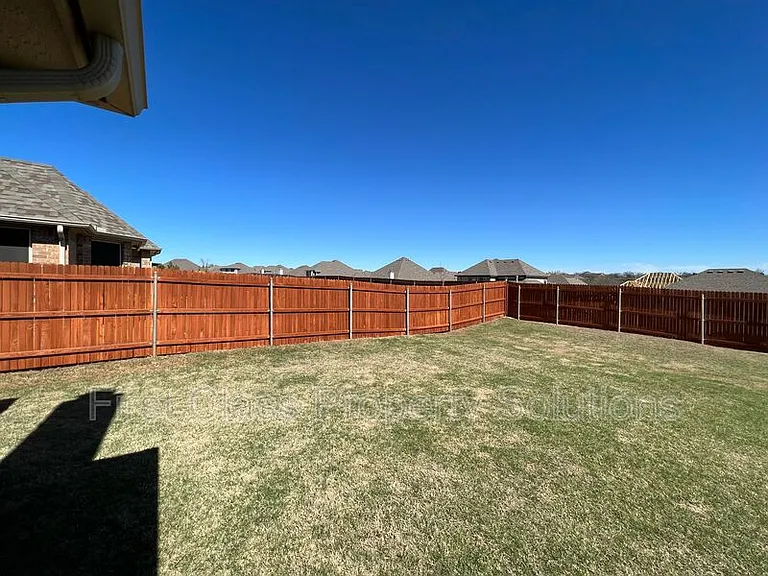 3116 Drake Crest Dr — Photo 45