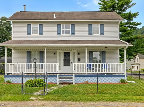 856 Saint George St, East Liverpool, OH 43920