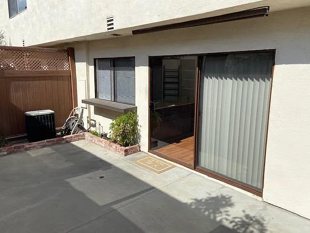 1300 Stonewood Ct — Photo 14