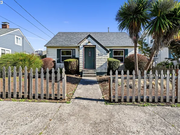 1424 3rd St, Astoria, OR 97103