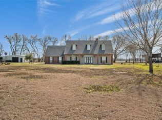 716 Milam Rd, Van Alstyne, TX 75495
