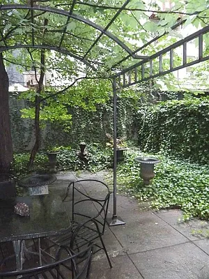 Rented by Sotheby's International Realty | media 46