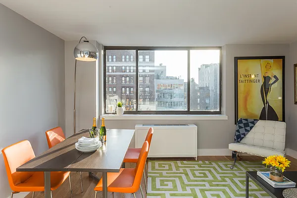 Rented by Compass | media 18