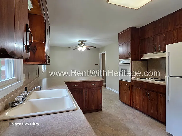 6266 Melrose St — Photo 14