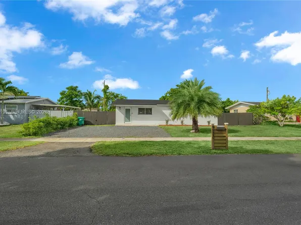 9520 Lisa Rd, Cutler Bay, FL 33157