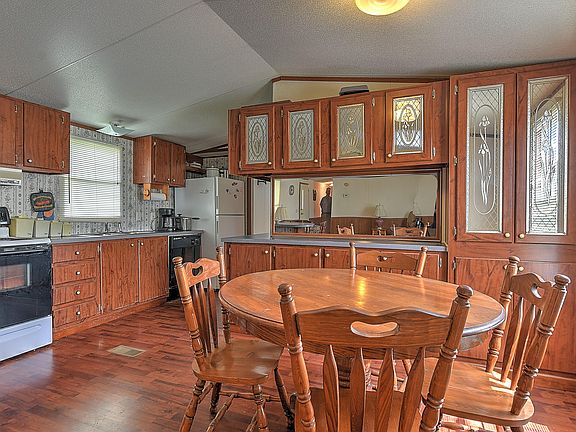 5th image of 262 Klepper Ln