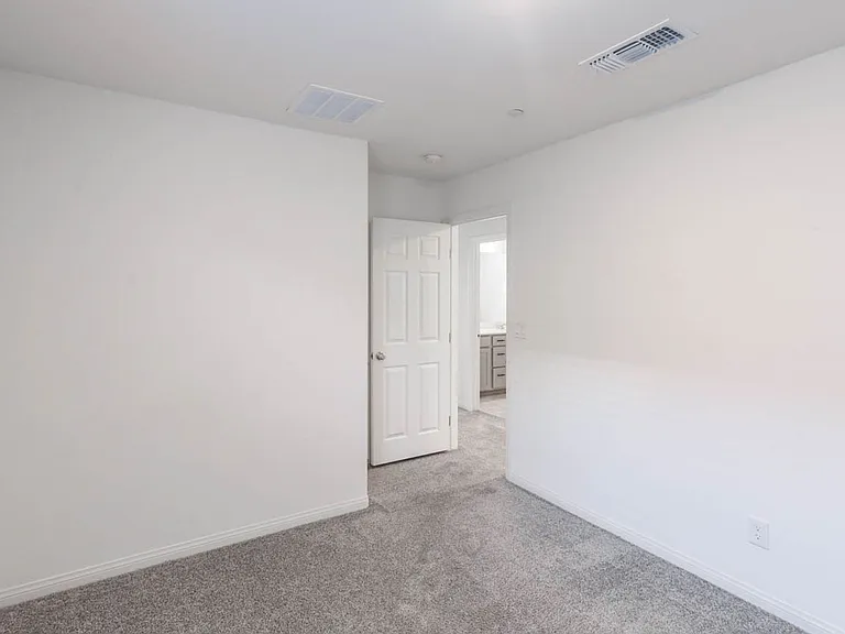 3151 Segesta Ave — Photo 25