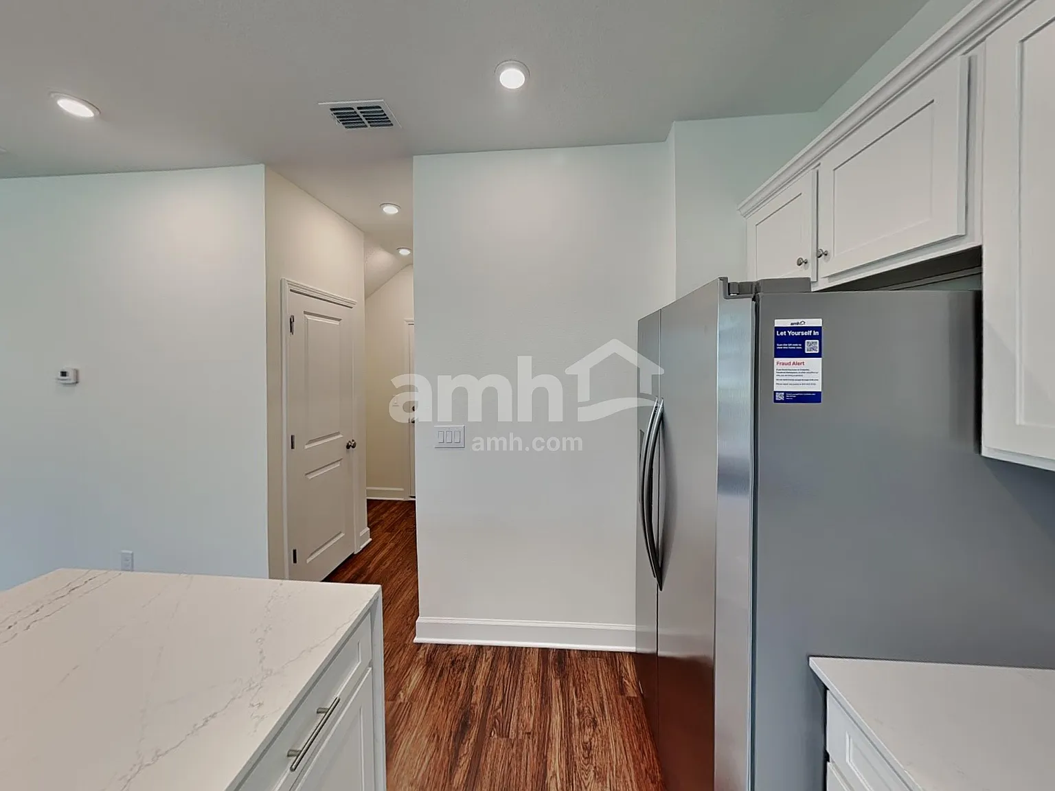 4 bed, 2.5 bath, 1977 sqft, $2,755 — Photo 3