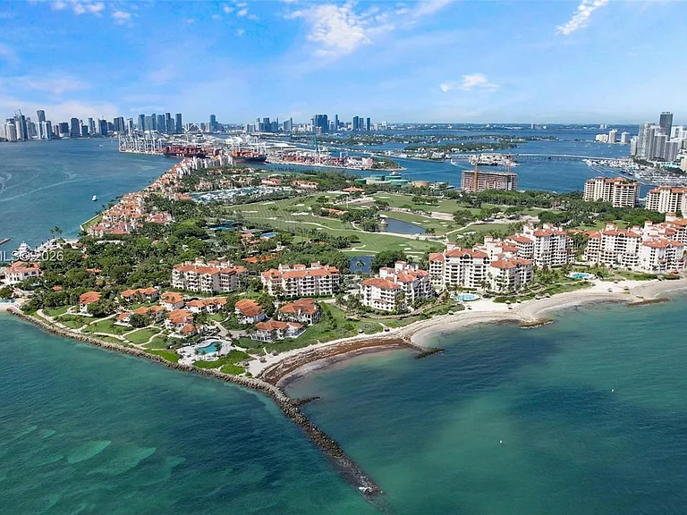 19122 Fisher Island Dr #19122 — Photo 50