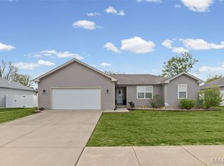 501 Arizona St, Bethalto, IL 62010
