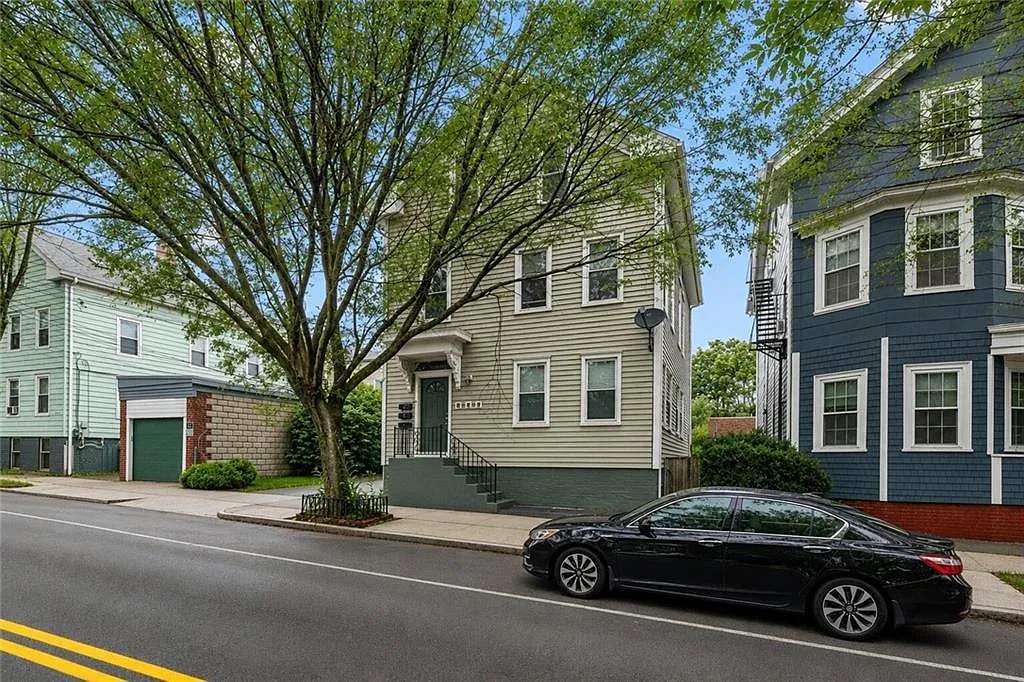 2 bed, 1.0 bath, 838 sqft, $2,900 — Photo 2