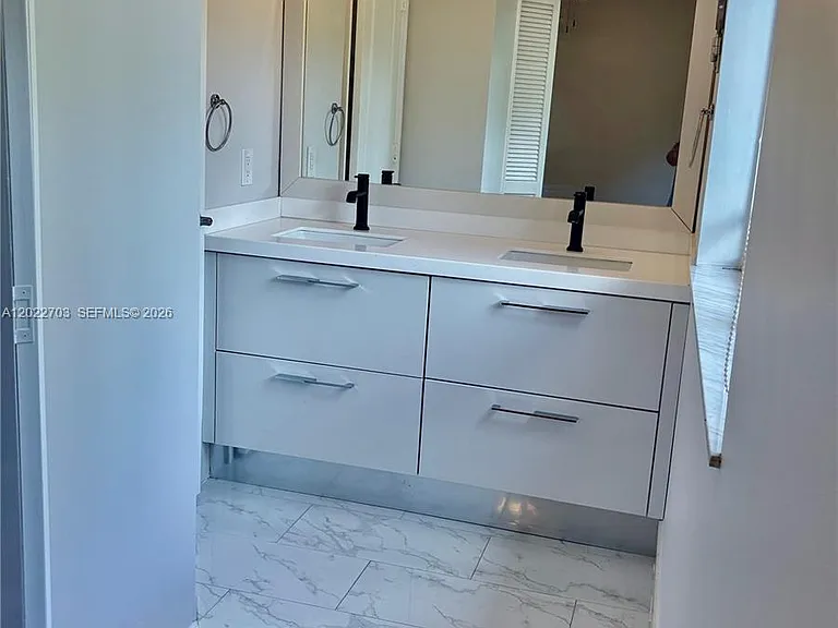 10190 SW 88th St #507 — Photo 28