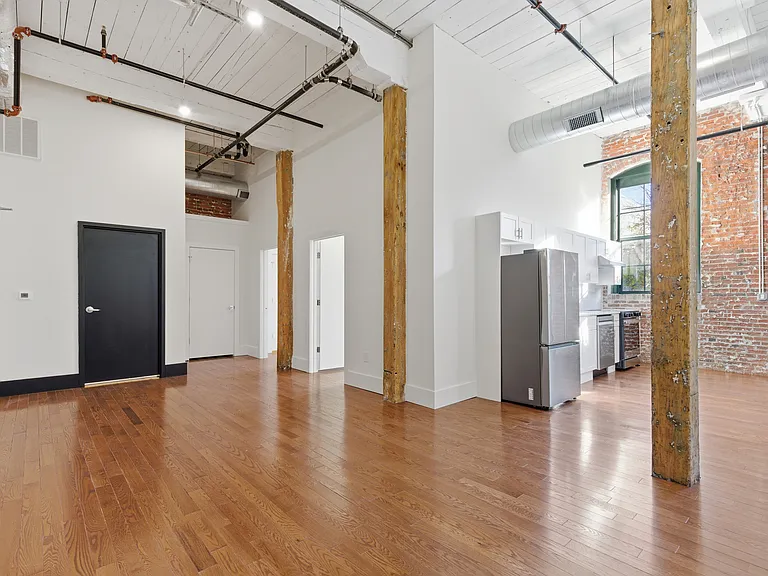 1801 N Howard St #205 — Photo 4