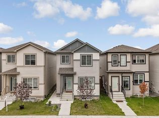 304 36th Ave NW, Edmonton, AB T6T2P9