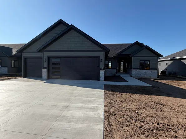 232 Falcon Ct, Sauk City, WI 53583
