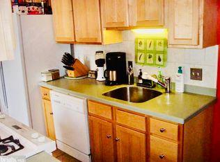 707 6th St NE #1, Washington, DC 20002