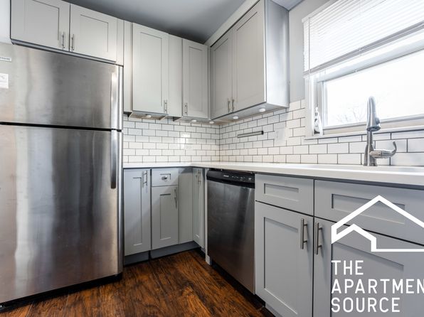 7327 N Rogers Ave APT 104