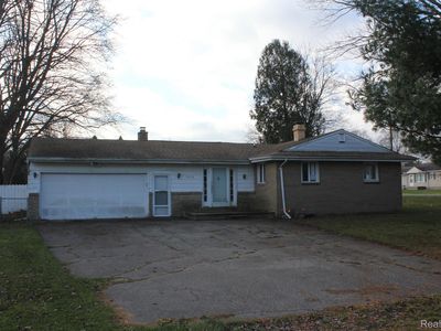 5480 Country Ln, Flint, MI, 48506