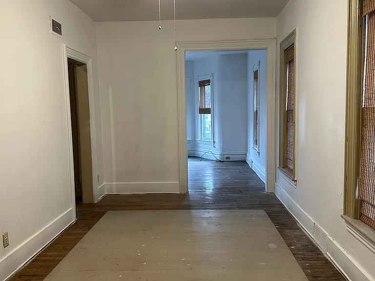 240 W Penn St #2 — Photo 7