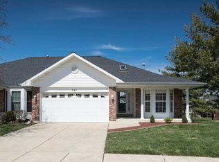 511 Galway Dr, O'Fallon, MO 63366